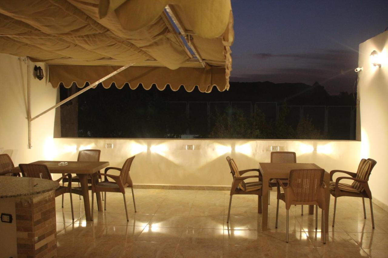 Farida Pyramids Boutique Hotel Kafret el-Gabal Exterior foto